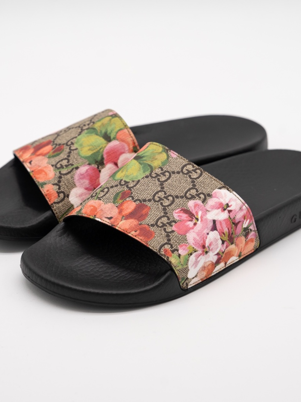 Gucci Women's Slides Floral Bloom GG Logo Supreme Pursuit Rubber Sandals 39 9 US